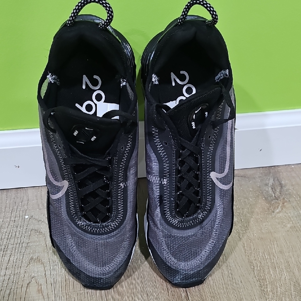 Nike Black and Gray Women's Sneakers